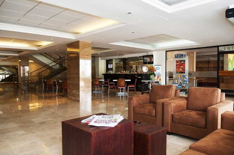 Imperio De Angeles Executive Leon Poliforum Ngoại thất bức ảnh