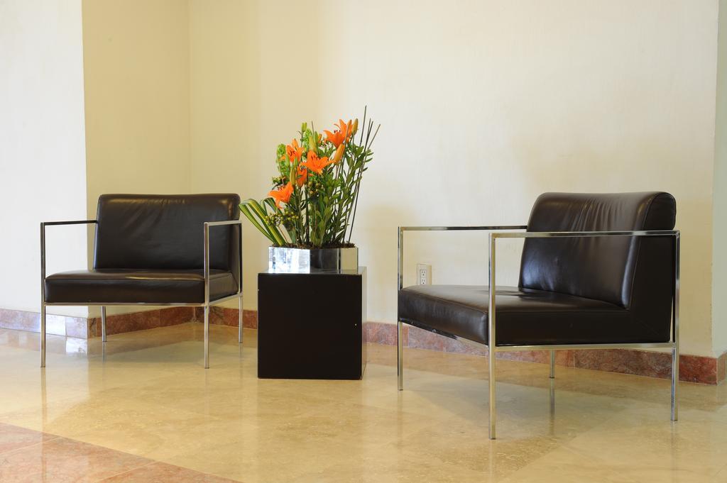 Imperio De Angeles Executive Leon Poliforum Ngoại thất bức ảnh
