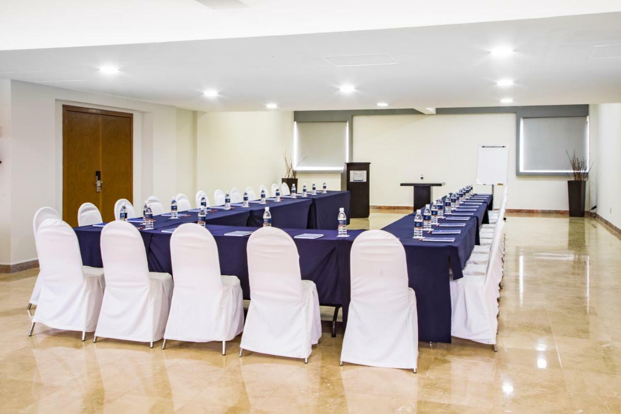 Imperio De Angeles Executive Leon Poliforum Ngoại thất bức ảnh
