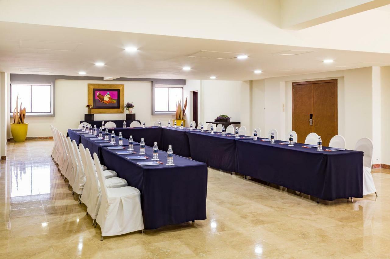Imperio De Angeles Executive Leon Poliforum Ngoại thất bức ảnh